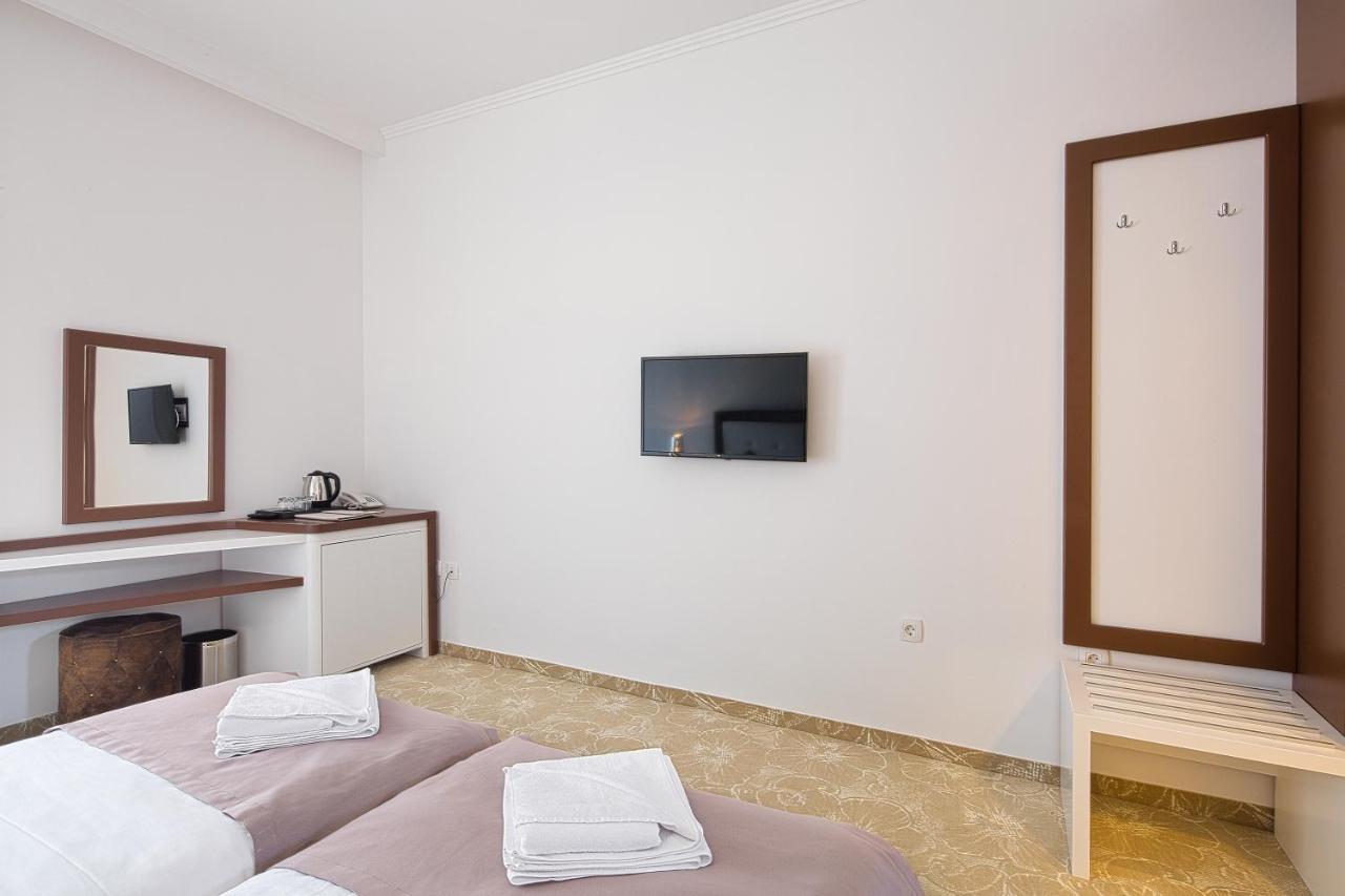 Hotel Pozzo Budva Exteriör bild