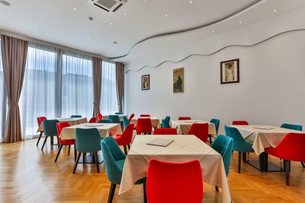 Hotel Pozzo Budva Exteriör bild