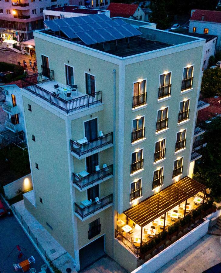 Hotel Pozzo Budva Exteriör bild